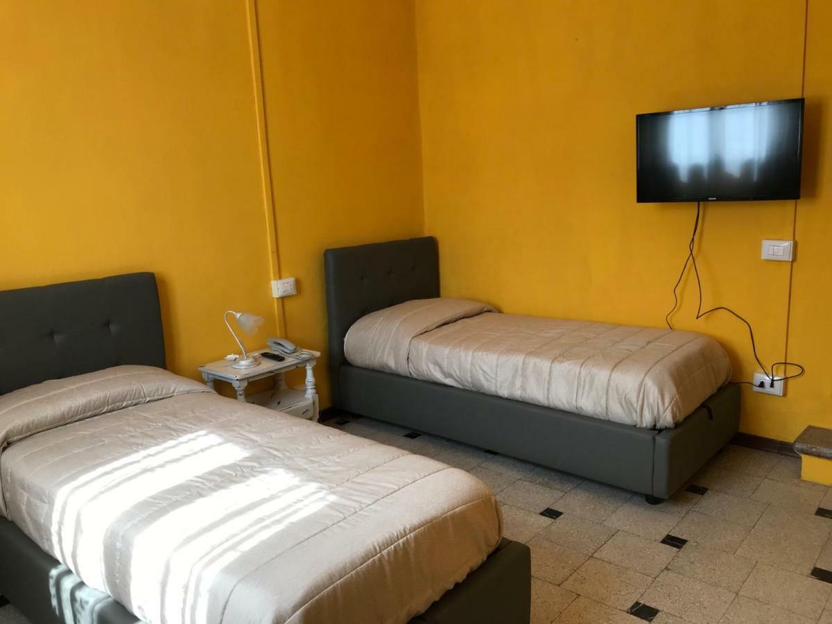 Albergo Antica Lanterna Castelnuovo di Garfagnana Exteriör bild